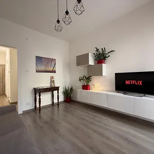 https://la-casa-in-via-venti.hotelinveneto.com